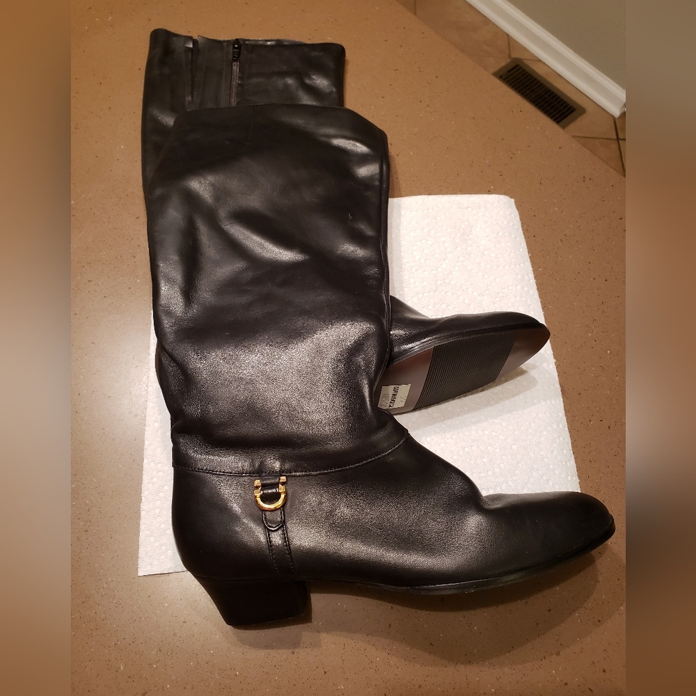 Black Boots